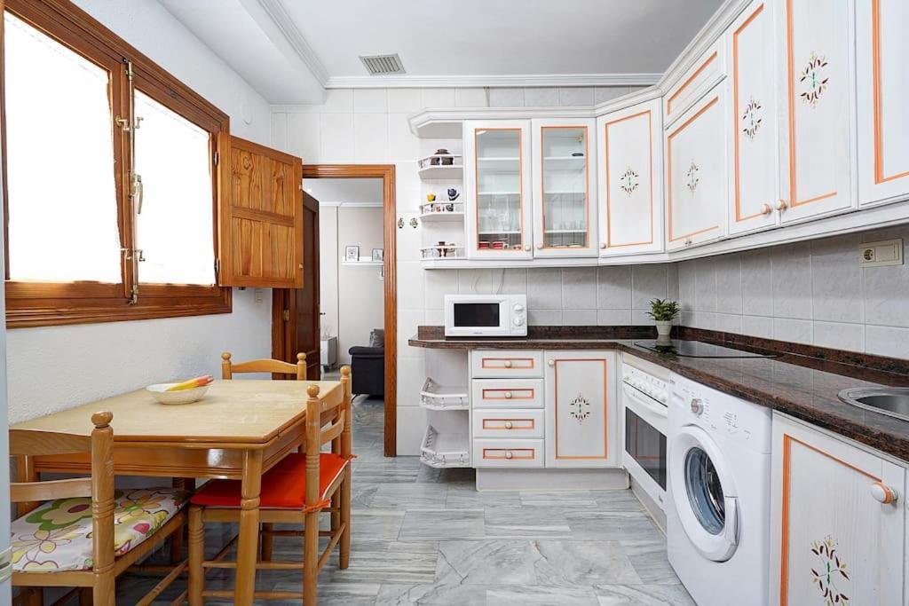 Apartamento Granada Centro. Atico Ayuntamiento Екстериор снимка